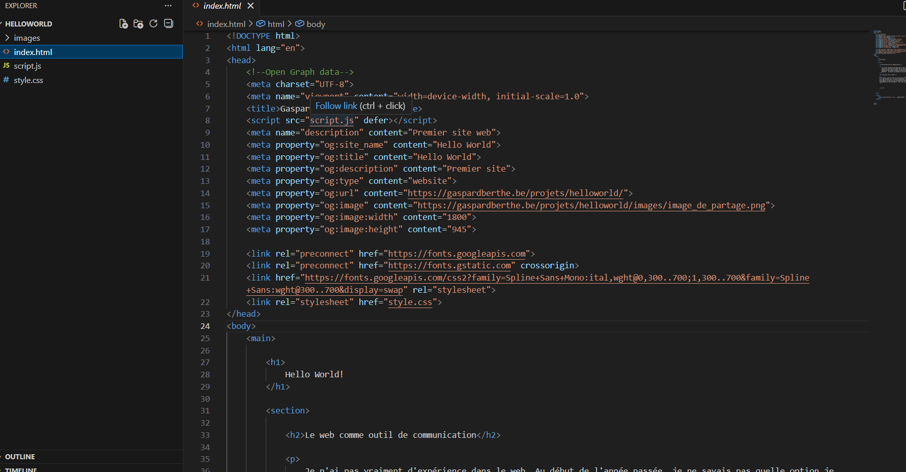 Interface de Visual Studio Code. Code HTML. Fond noir et texte en orange et bleu.
